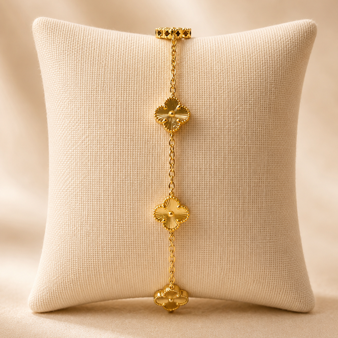 Aurelia Clover Gold Bracelet | Milan Jewelry