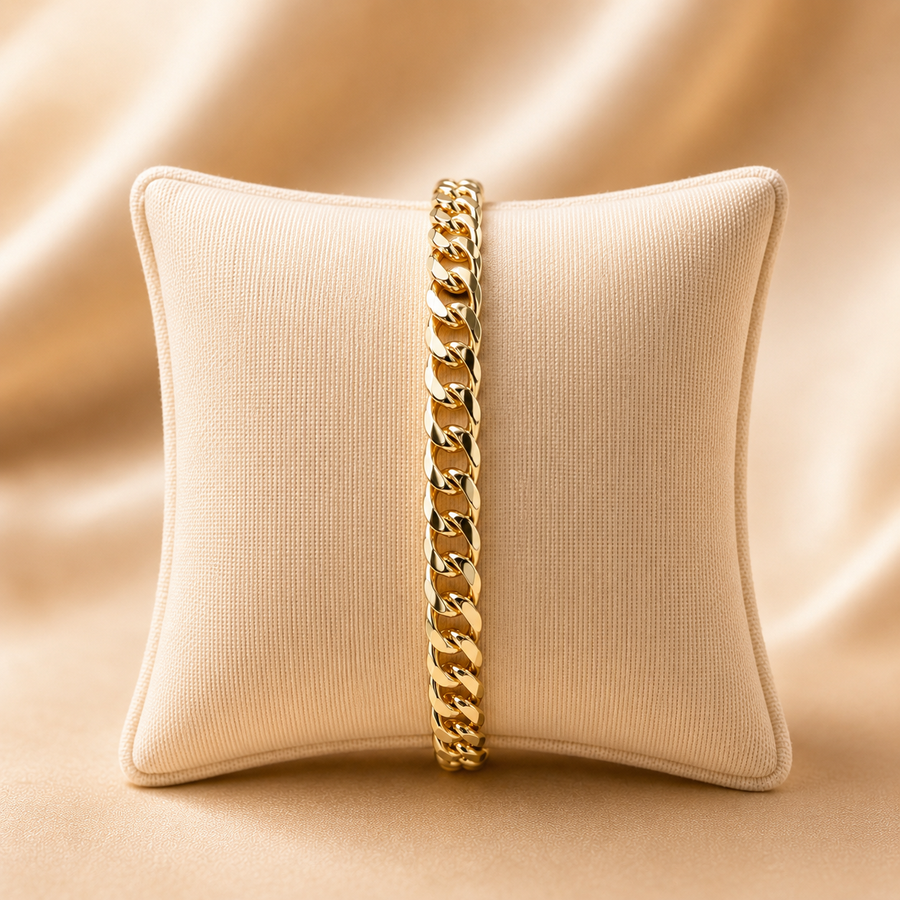 The Current Gold Curb Chain Bracelet | Milan Jewelry